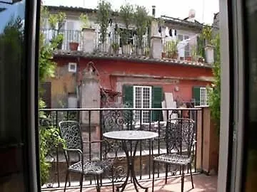 Ξενοδοχείο Il Piccolo Di Piazza Di Spagna 3*